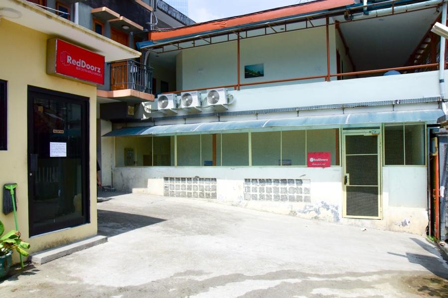 Reddoorz Near Ciputra World Kuningan 3 Hotel Jakarta Ngoại thất bức ảnh